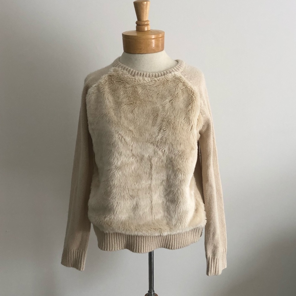 Forever 21 Womens' cozy sweater w/faux fur front M